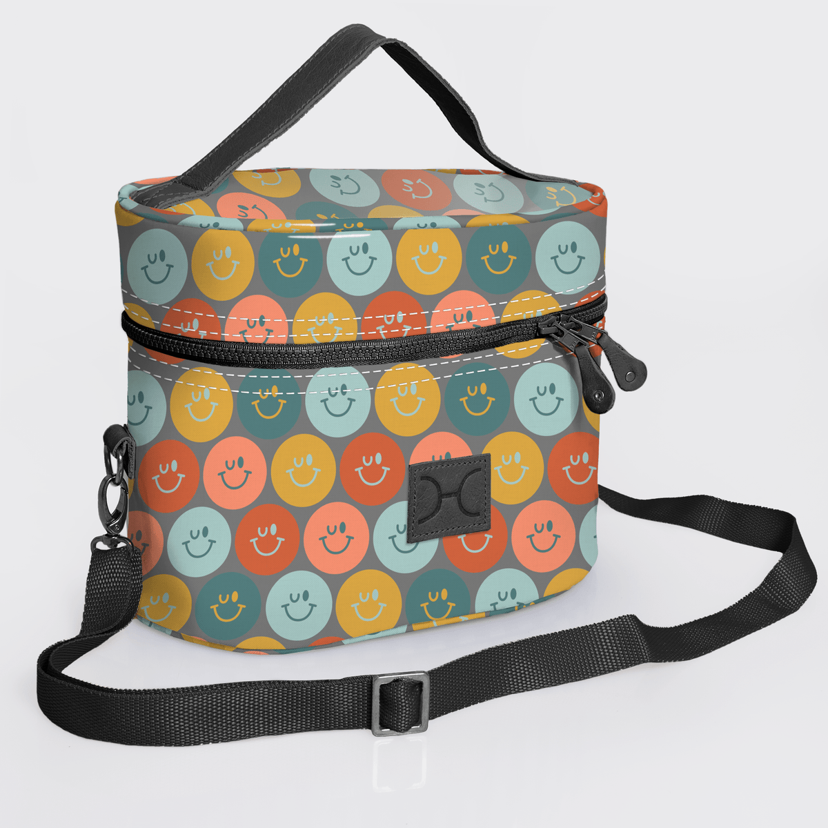 Thandana Laminated Fabric Bougie Vanity Bag | Black - KaryKase