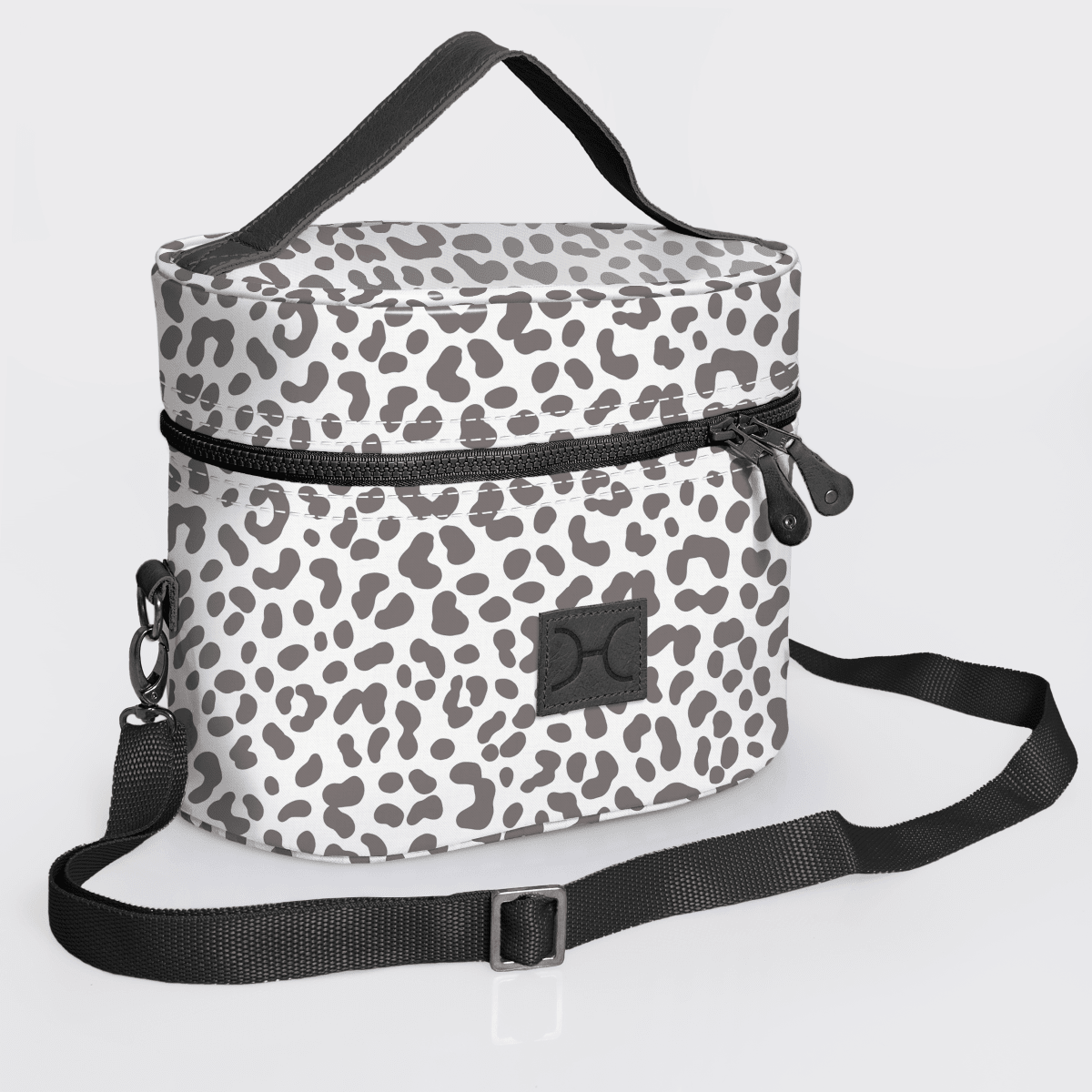 Thandana Laminated Fabric Bougie Vanity Bag | Black - KaryKase
