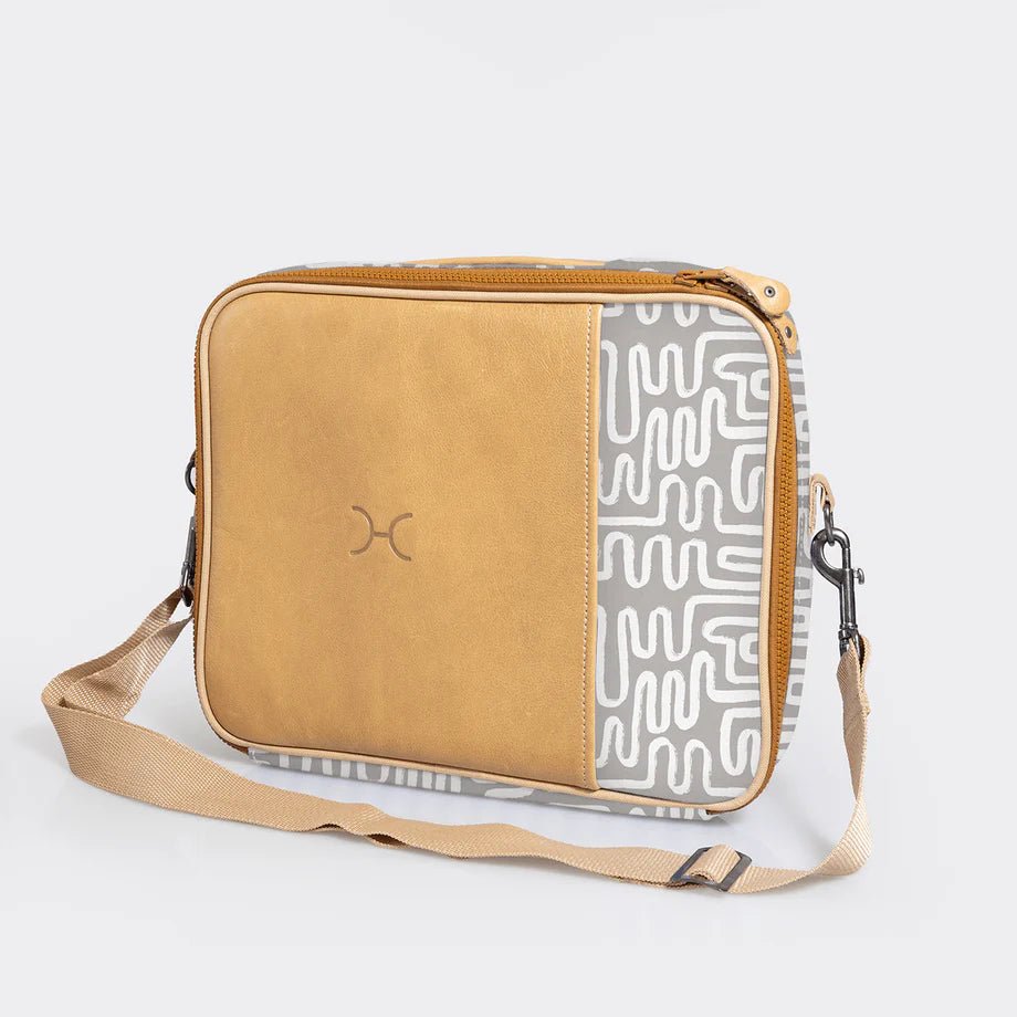 Thandana Laminated Fabric Essential Laptop Bag 13" - KaryKase