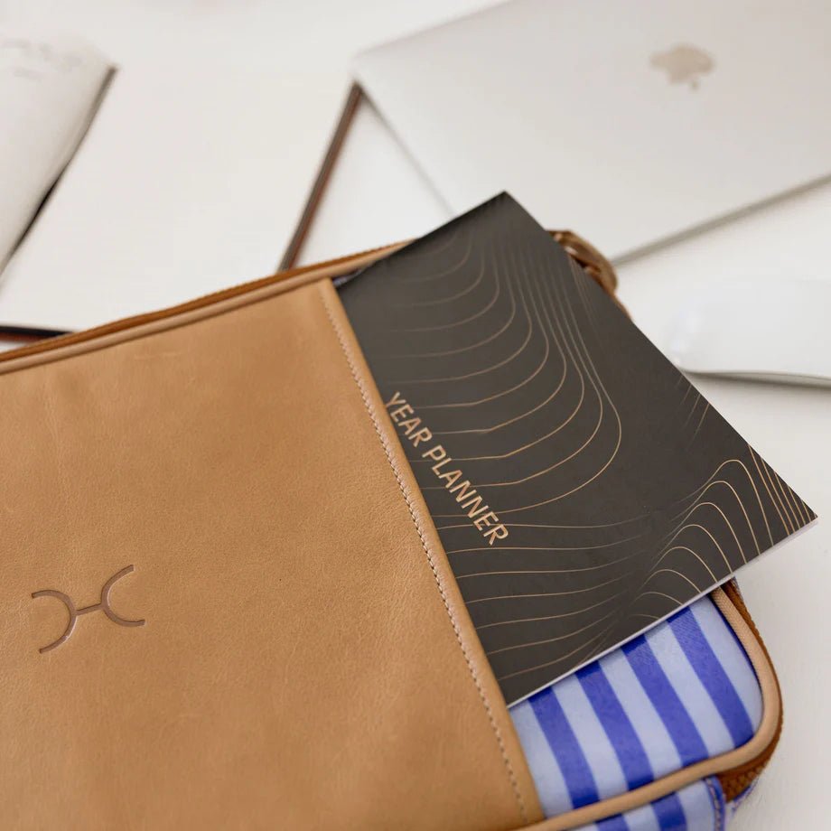 Thandana Laminated Fabric Essential Laptop Bag 13" - KaryKase