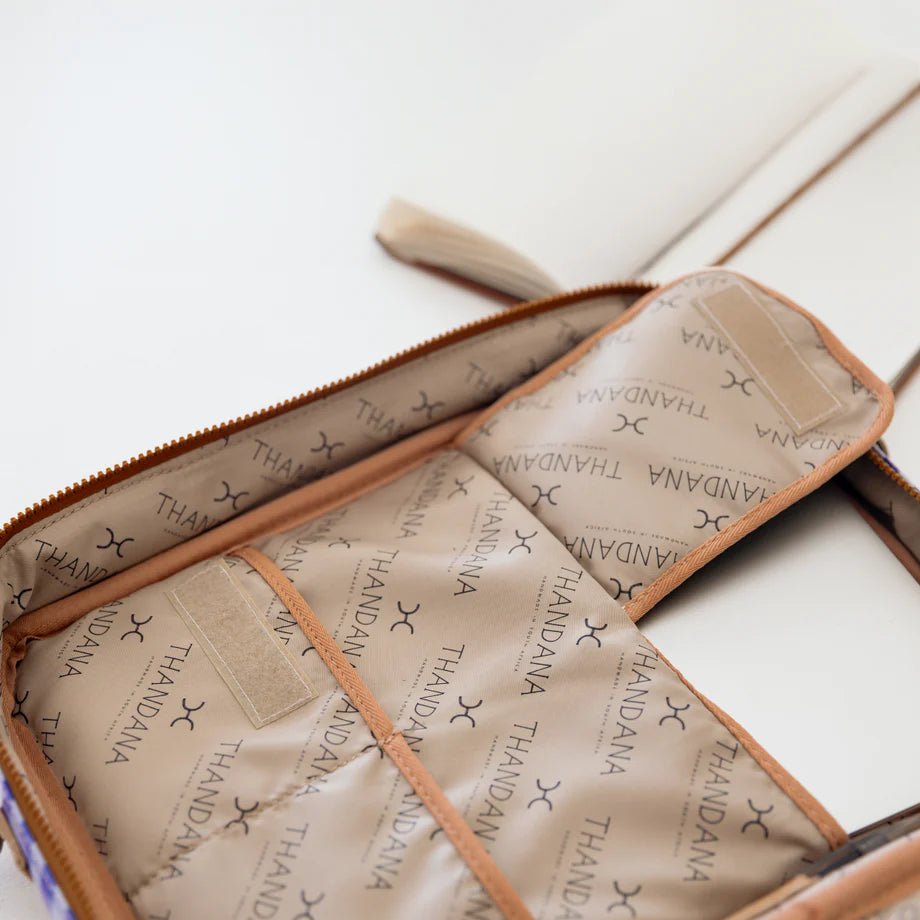 Thandana Laminated Fabric Essential Laptop Bag 15" - KaryKase