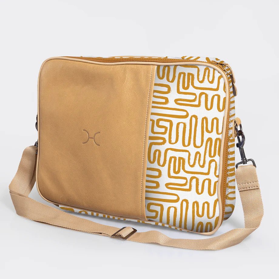 Thandana Laminated Fabric Essential Laptop Bag 15" - KaryKase