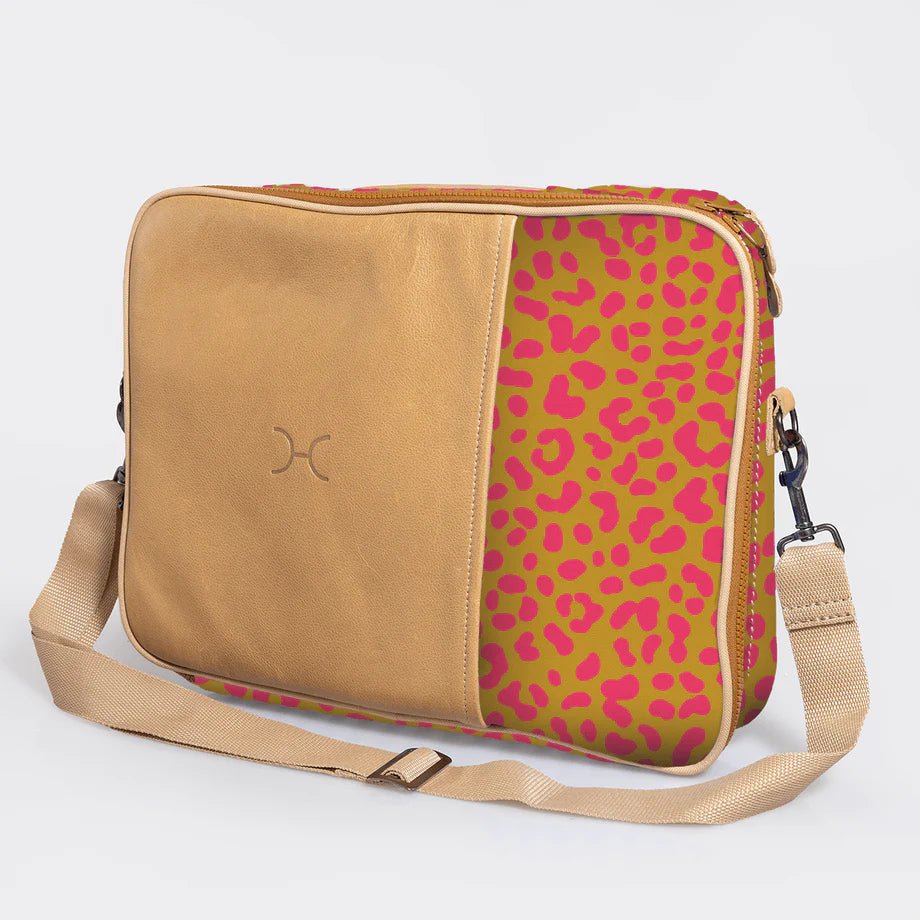 Thandana Laminated Fabric Essential Laptop Bag 15" - KaryKase