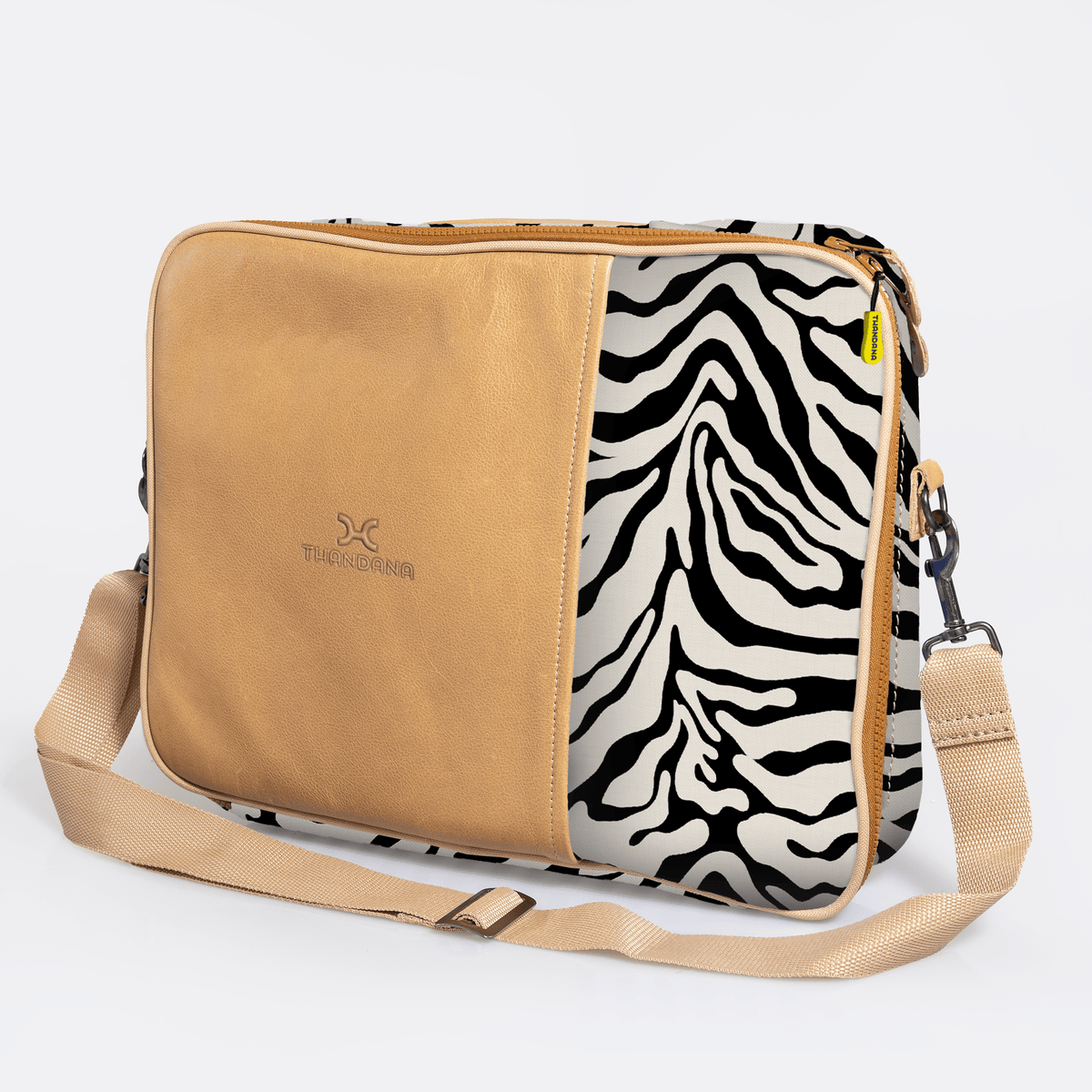 Thandana Laminated Fabric Essential Laptop Bag 15" - KaryKase