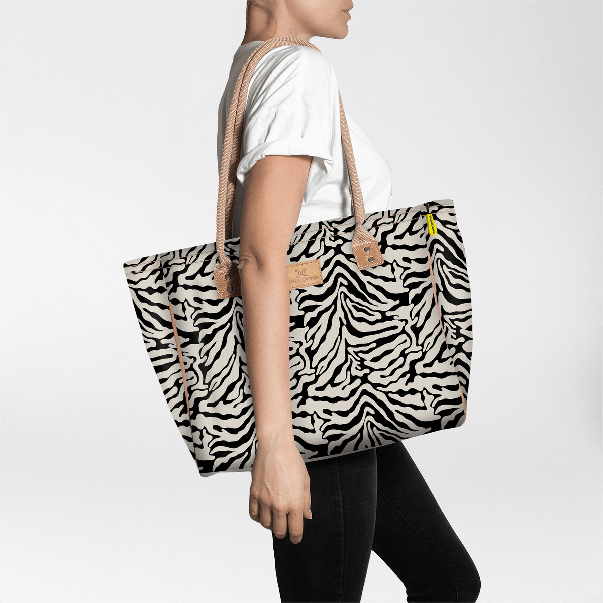 Thandana Laminated Fabric Medium Beach Bag - KaryKase
