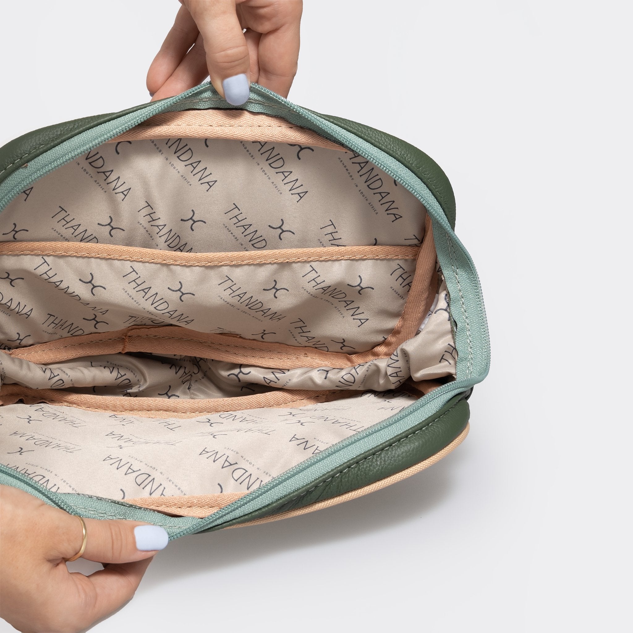 Thandana Unisex Leather Vanity Case - KaryKase