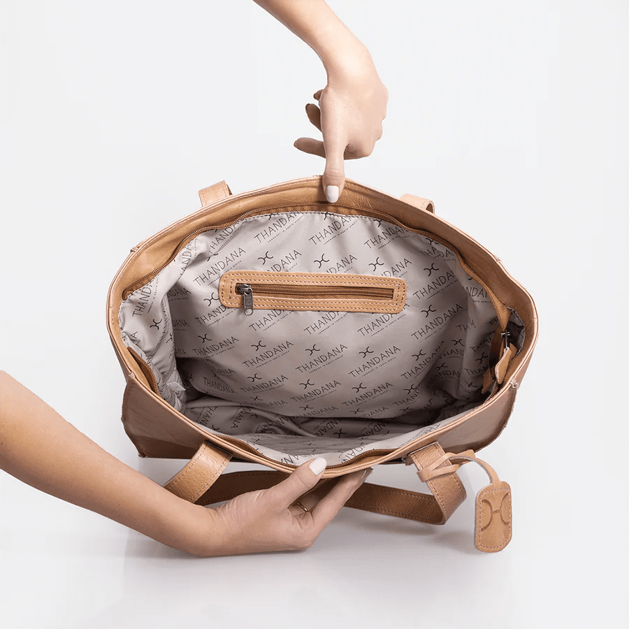 Thandana Zippered Travel Tote Leather Handbag - KaryKase