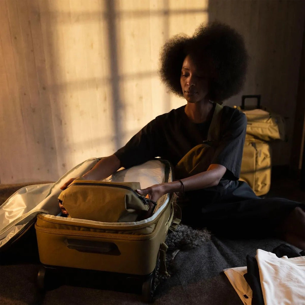 Thule Aion Toiletry Bag - KaryKase