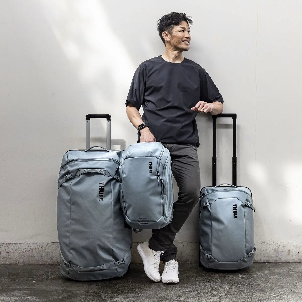 Thule Chasm Wheeled Carry On 40L Duffel - KaryKase