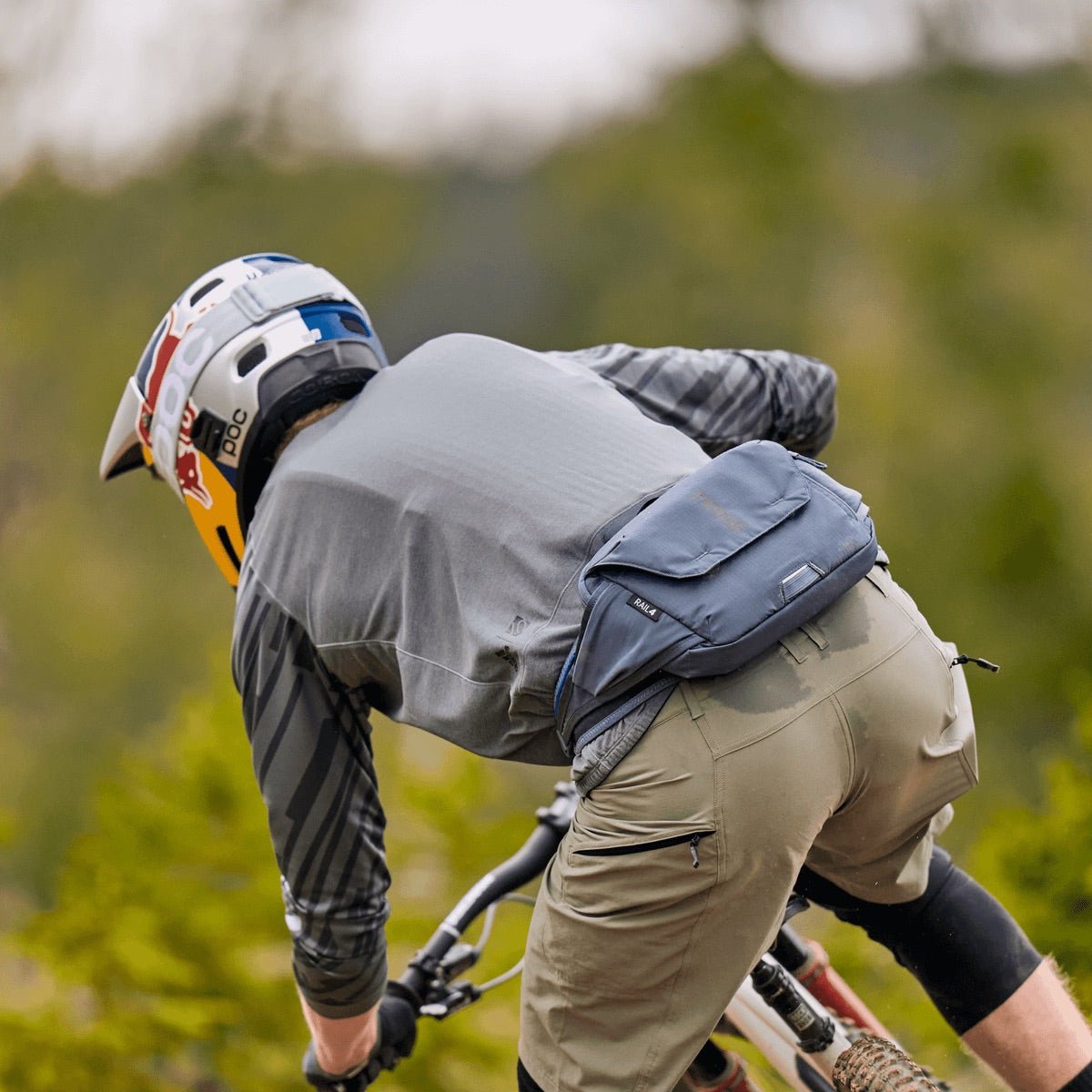 Thule Rail Hydration Hip Pack 4L | Faded Khaki - KaryKase