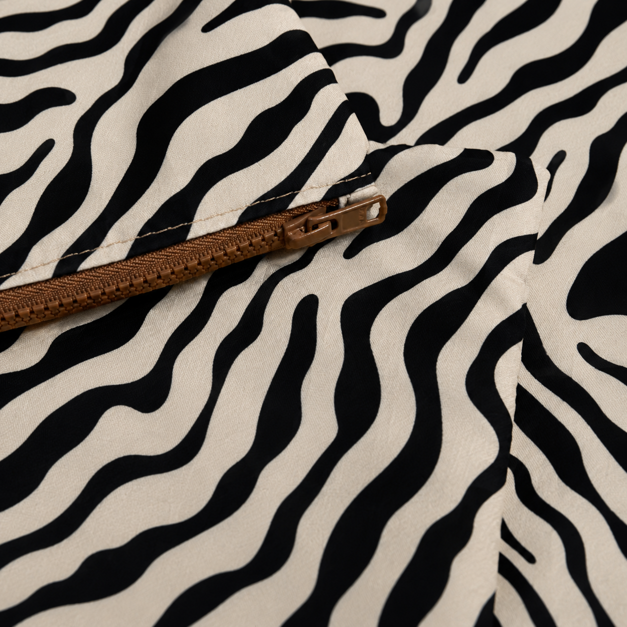 Nomad Stripe - Pitch