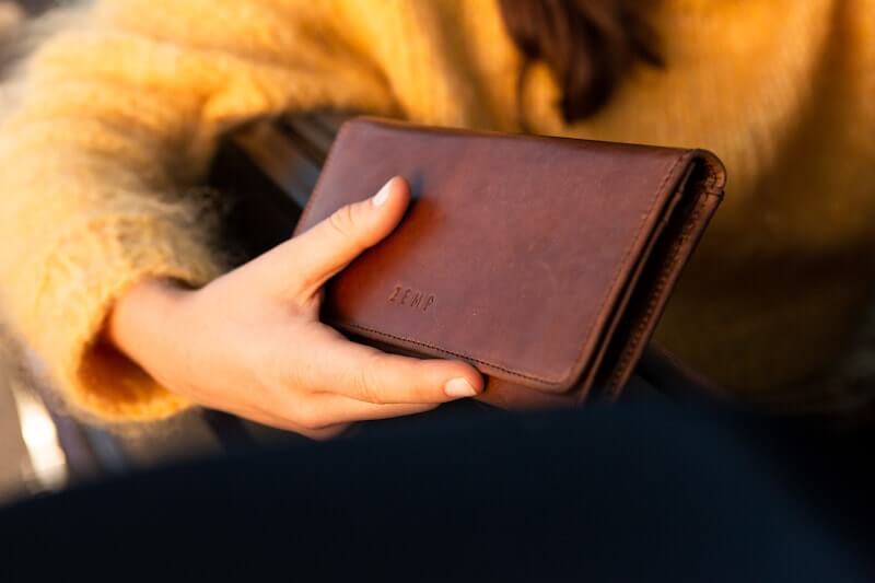 Zemp Claire 10 CC Wallet - Purse | Black - KaryKase