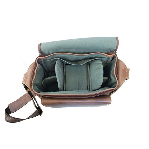 Zemp Discovery Camera Bag | Waxy Brown - KaryKase