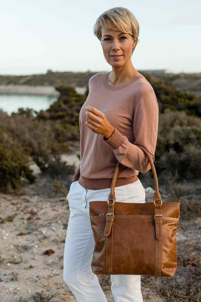Zemp Dubai Shoulder Bag | Waxy Tan - KaryKase