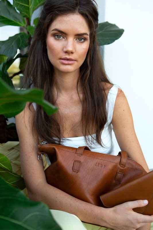 Zemp Molokai On - The - Go Handbag | Waxy Brown - KaryKase